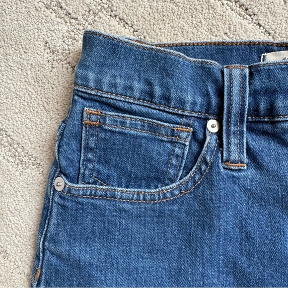 ✨ Madewell Stretch Denim Straight Mini Skirt: Step-Hem Edition - Picture 5 of 12